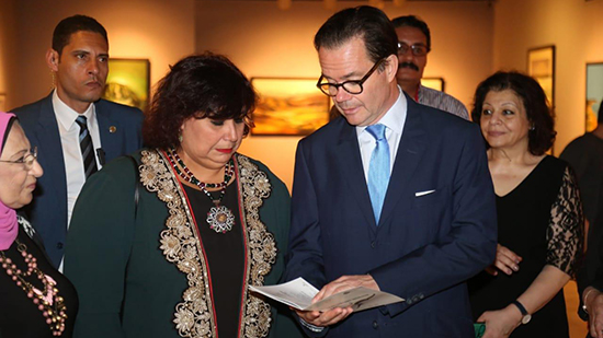 وزير الثقافة تتابع تحية السيمفونى لنوتردام فى حضور سفير فرنسا بالقاهرة