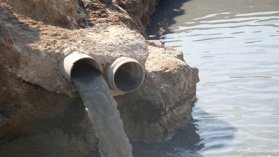 أعمال التكريك للمجاري المائية وراء ضعف ضغوط المياه