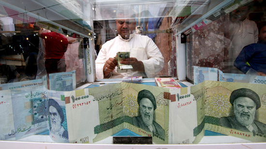 إيران تعلن عن إيجاد بدائل لتعويض إيرادات النفط