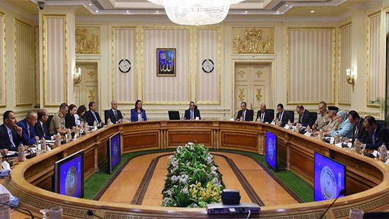 رئيس الوزراء يعقد اجتماعًا للوقوف على الموقف التنفيذي لمشروعات العاصمة الإدارية