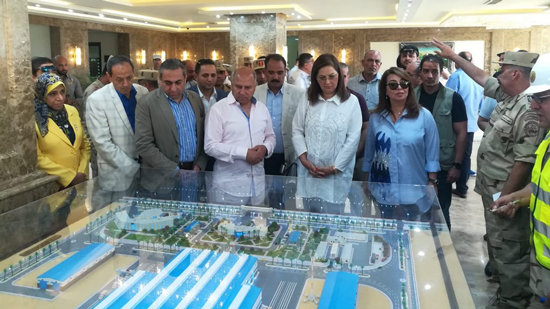  بالصور : 5 وزراء يتفقدون مشروعات مدينة الجلالة بالسويس