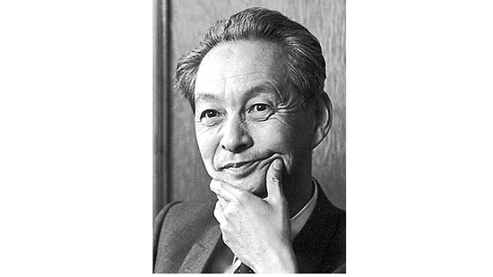  شينيتشيرو توموناغا، عالم فيزياء ياباني 