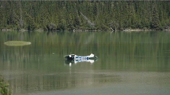  سقوط طائرة في نهر بمقاطعة ألبرتا الكندية
