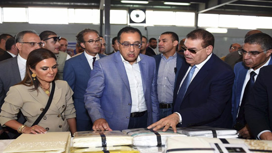 رئيس الوزراء يستهل زيارته للإسكندرية بزيارة المنطقة الحرة بالعامرية