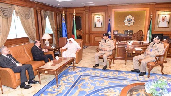 وزير الداخلية الكويتي يبحث مع نظيره العراقي التعاون الأمني المشترك
