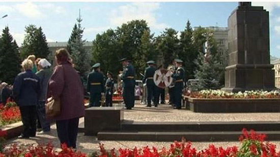 دفن الـ5 مهندسين الروسيين ضحايا الإنفجار النووي بروسيا