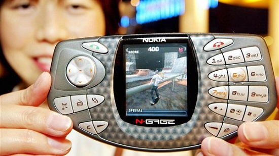 Nokia N-Gage.. قصة نجاح من الماضى.. لم تجرؤ شركة على تصنيع جهاز مماثل