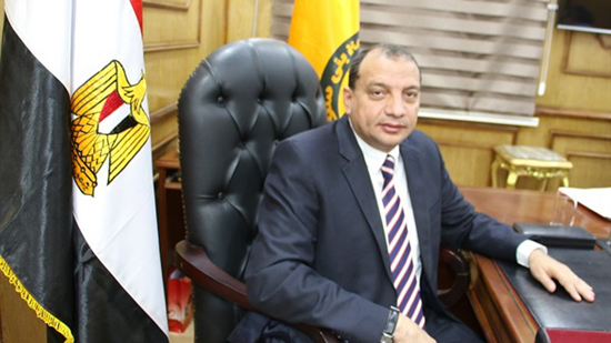  رئيس جامعة بني سويف  يعرض علي رئيس الوزراء جهود مستشفي الجامعة