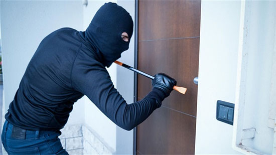 5 إجراءات مهمة لتأمين منزلك من سرقة اللصوص