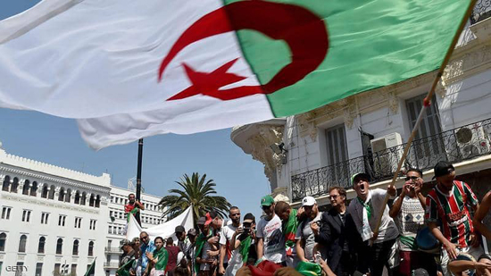 الجزائر.. ارتفاع عدد الراغبين بالترشح للرئاسة
