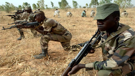 تنظيم إرهابي يعلن قتل جنديين مسيحيين بالجيش النيجيري