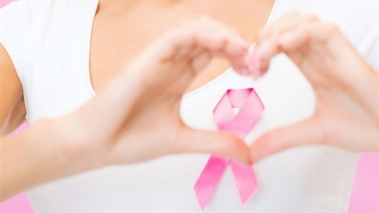 علاج ثوري جديد يقضي على سرطان الثدي دون تدخل جراحي