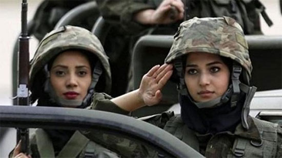 تجنيد النساء في الجيش