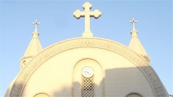 كنيسة الأنبا أنطونيوس تكرم خريجي المرحلتين الإعدادية والثانوية
