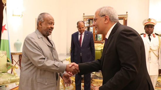 رئيس جيبوتي يتسلم أوراق اعتماد السفير المصري الجديد