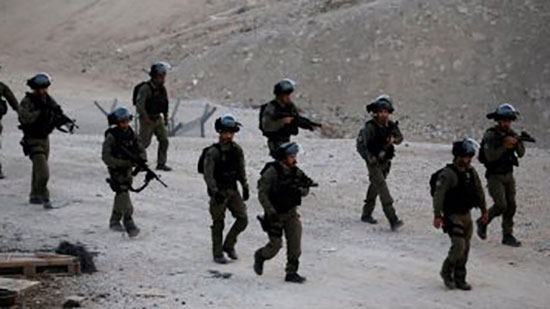 قوات الجيش الإسرائيلي تطلق النار على شاب فلسطيني في رام الله 