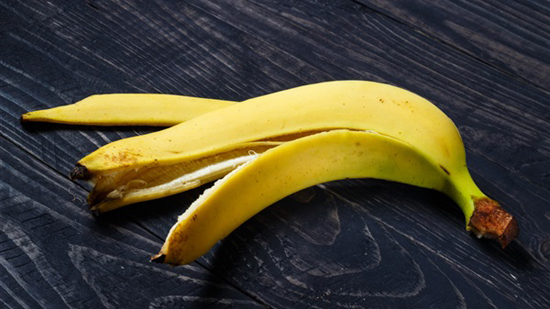 تعرف على الفوائد المذهلة لتناول قشر الموز