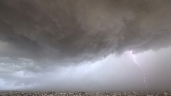 عاصفة في جدة السعودية