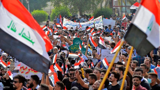 شهر من الاحتجاجات في العراق.. ومطالب المحتجين تتصاعد