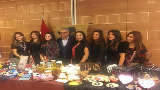 منتجات مصرية وهدايا فرعونية في بازار الكريسماس للمصريين بإيطاليا