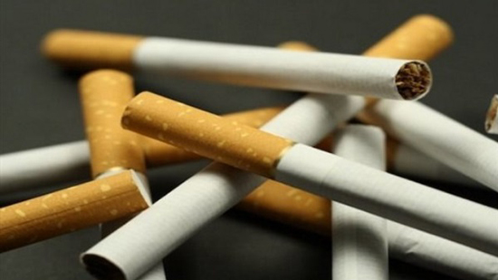  الحكومة تكشف رسميا حقيقة رفع أسعار السجائر
