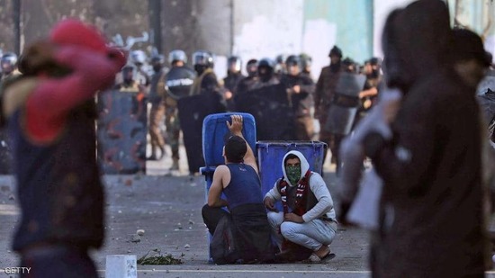 مواجهات بين قوات الأمن ومتظاهرين في كربلاء - أرشيفية