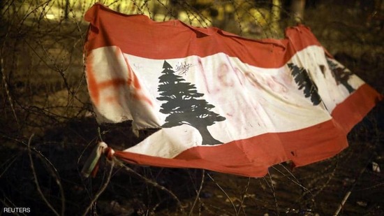 لبنان.. مسيرة نحو بيت الوسط بعد دعم الحريري من جديد