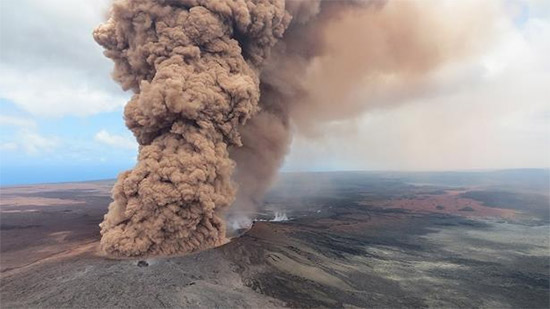 فرق الإنقاذ تعود إلى بركان في نيوزيلندا بحثا عن ضحايا
