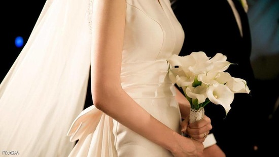 عروس تدمر حفل زفافها بسبب 