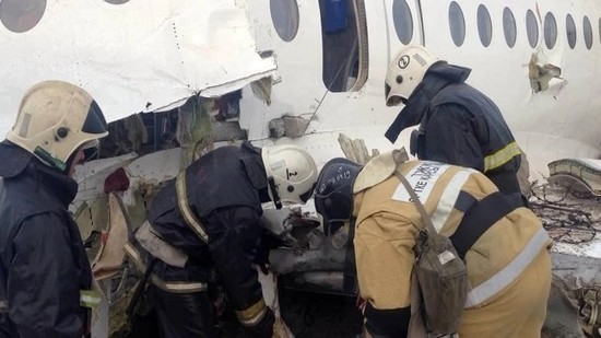 مصر تُعرب عن تعازيها في ضحايا تحطم طائرة ركاب في كازاخستان