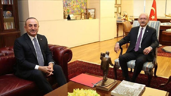وزير الخارجية التركي يلتقي زعيم المعارضة التركية