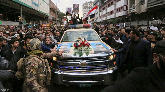 سيارة مراسم تشييع سليماني في بغداد تثير الجدل 