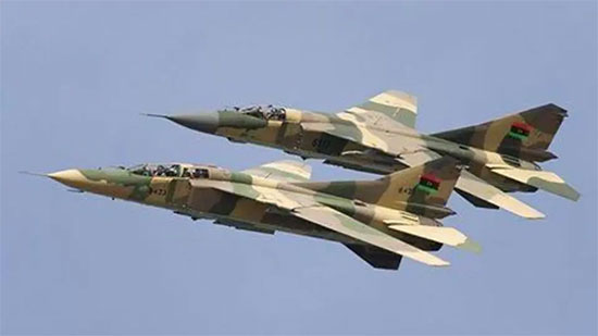 غارة جوية للجيش الليبي على مهبط للطيران في طرابلس