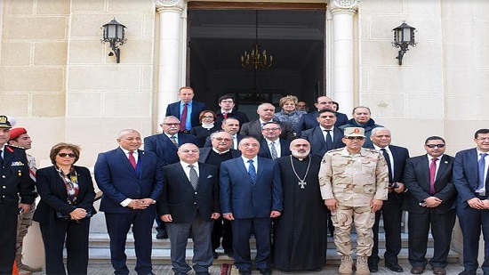  محافظ  الإسكندرية يشارك  الأرمن الأرثوذكس احتفالاتهم بعيد الميلاد المجيد 
