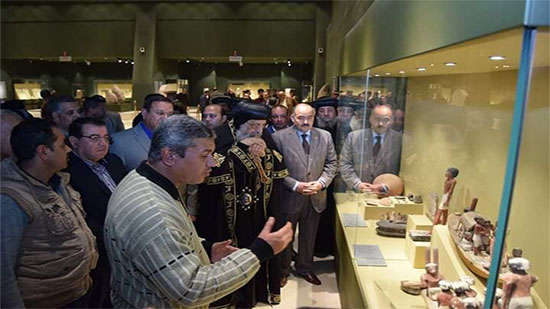 بالصور.. البابا يزور متحف سوهاج القومي