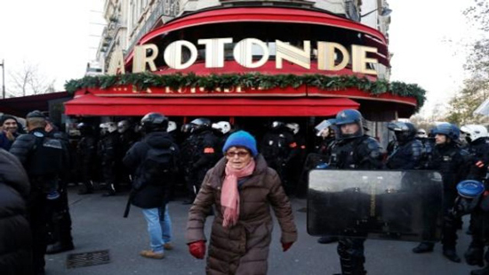تحقيق بشأن حريق في مطعم شهير يرتاده ماكرون في باريس