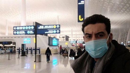 رسائل مصريين من مطار ووهان : أجرينا الفحوصات وننتظر وصول الطائرة