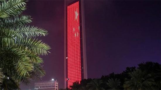 الإمارات تضيء معالمها بألوان العلم الصيني تضامنا ضد «كورونا»
