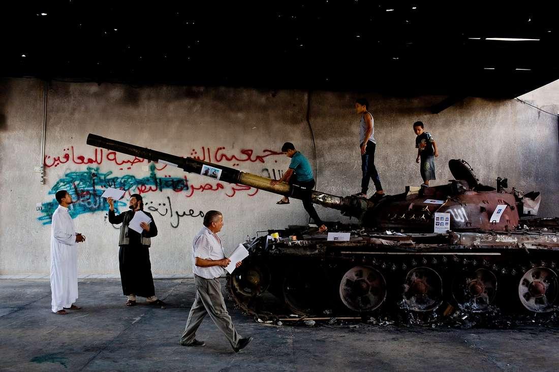 بالفيديو.. فتوى جديدة لتجنيد طلبة المدارس للقتال ضمن صفوف المليشيات في ليبيا
