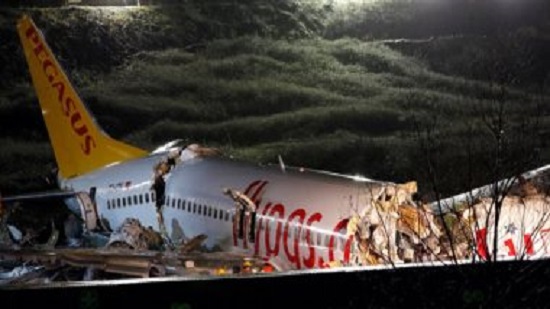  تحطم طائرة بمطار إسطنبول .. دون وقوع ضحايا
