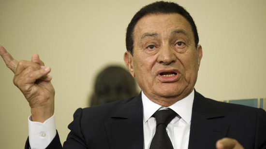 المصريين عن مبارك احد أبطال حرب أكتوبر و يستحق جنازة عسكرية