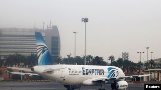  مطار القاهرة ينفذ قرار السعودية بالغاء العمرة ويلغى رحلات اليوم وعودة 500 معتمر