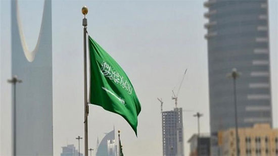 السعودية تنفى إلغاء الكفالة للوافدين
