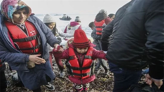 واشنطن بوست: أوروبا على شفا أزمة لاجئين جديدة