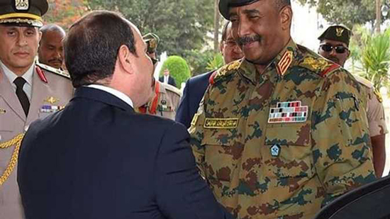 السيسي يؤكد لـ«البرهان» موقف مصر الداعم لأمن واستقرار السودان