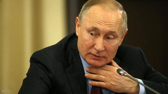 الكرملين يطلب من صحفيي بوتين البقاء بعيدا إذا شعروا بتوعك
