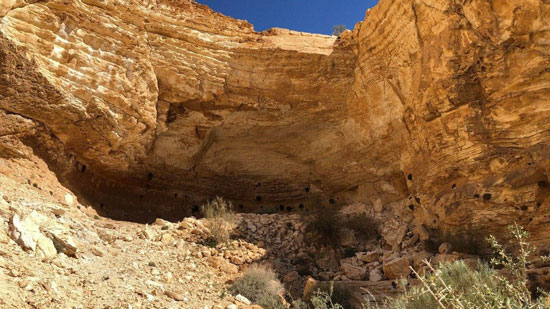 اكتشاف كهف أثرى بوادى الظلمة شمال سيناء