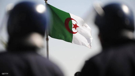 الجيش الجزائري يدمر مخبأ للإرهابيين في قسنطينة