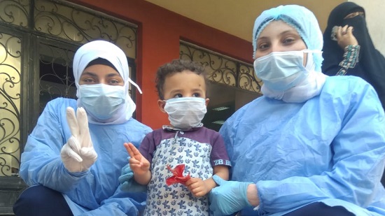 بالصور .... شفاء أصغر طفل مصاب بفيروس كورونا بالشرقية
