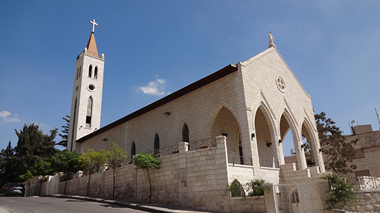 الكنيسة الكاثوليكية بالأردن
